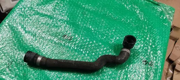 Mercedes-Benz C W205 Engine coolant pipe/hose A2055014784 6254167 1511127