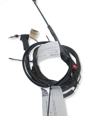 Hyundai i30 Fuel cap flap release cable 2R0009D16