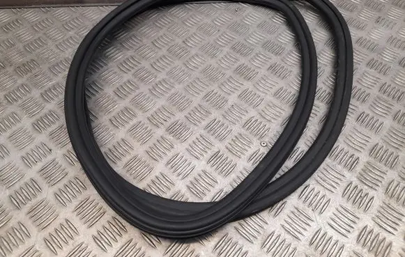 Audi A4 S4 B8 8K Rear door rubber seal (on body) 8K5833721G