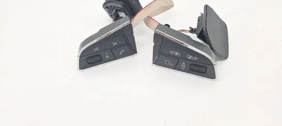 Seat Leon (5F) Steering wheel buttons/switches 5F0919719A
