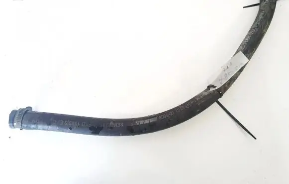 Volvo S40, V40 Engine coolant pipe/hose