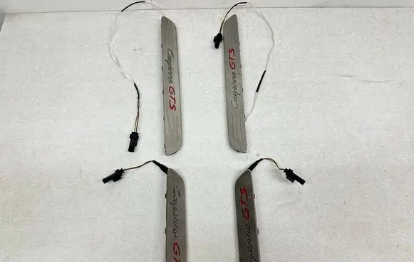 Porsche Cayenne (92A) Foot area side trim 7P5853467AG 7P5853173M 7P5853174M