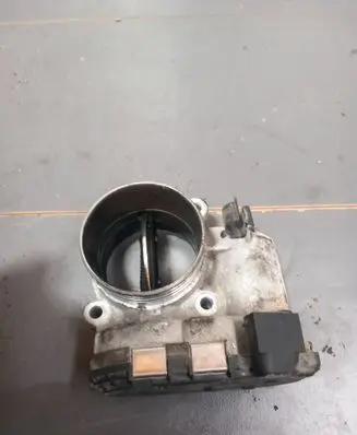 Volvo XC70 Throttle valve 8692720 07W483 0281002701