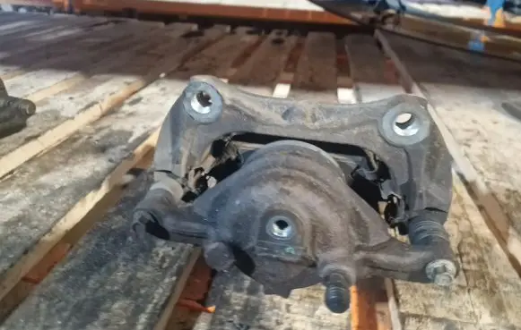 Buick Encore I Front brake caliper