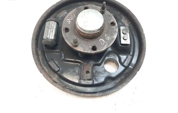 Peugeot Bipper Rear wheel hub