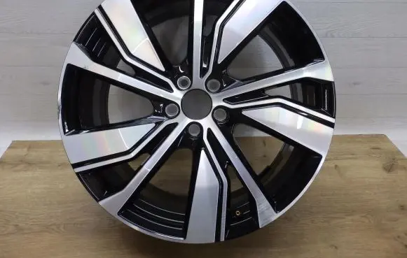 R20 alloy rim