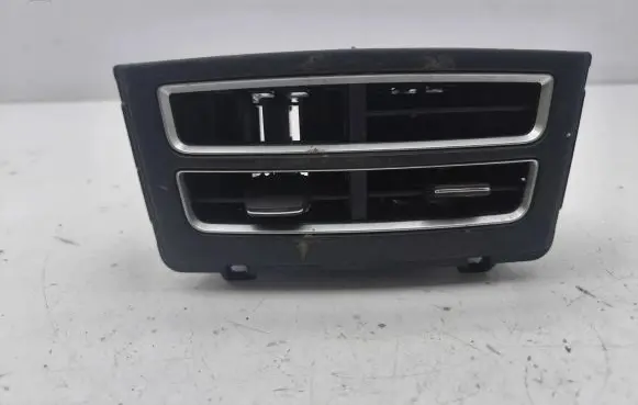 Rear air vent grill