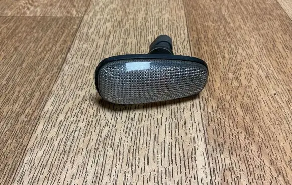 Opel Zafira A Front fender indicator light 10364604