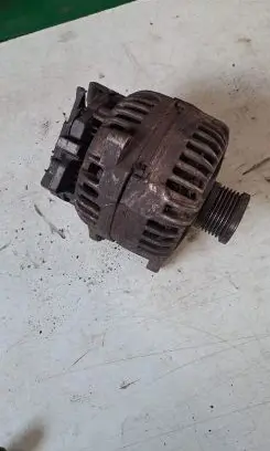 Renault Laguna II Generator/alternator 8200229907