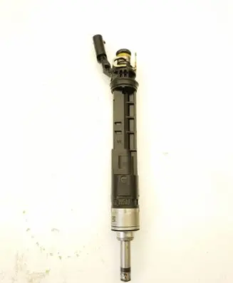 Mercedes-Benz A W177 AMG Fuel injector A2820701000 190611P 166001525R