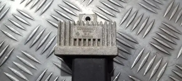 Renault Laguna II Glow plug pre-heat relay 7700115078