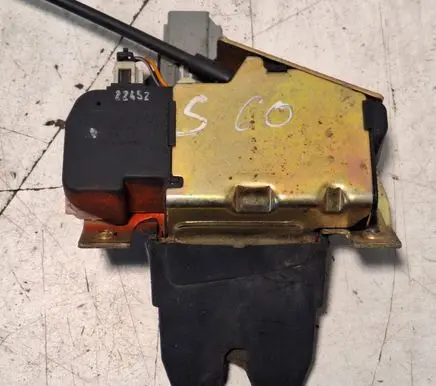 Volvo S60 Tailgate/trunk/boot lock/catch/latch 8652398 7890CZ G309