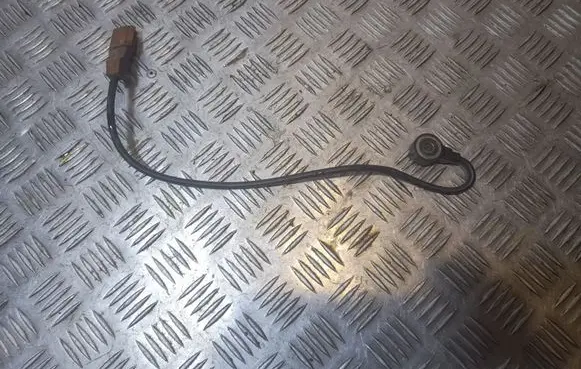 Audi A8 S8 D4 4H Detonation knock sensor 077905377G