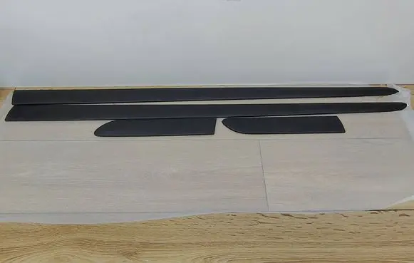 Toyota Yaris Front door trim (molding) PZ415B152200