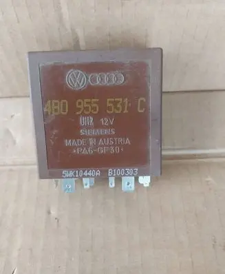 Audi A4 S4 B5 8D Other relay 4B0955531C B100303 5WK10440A