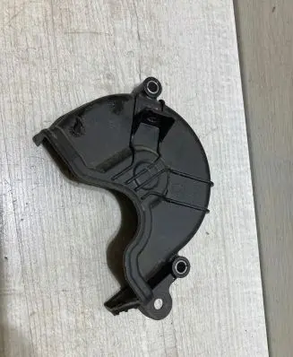 Audi A3 S3 8V Timing belt guard (cover) 04C109121E