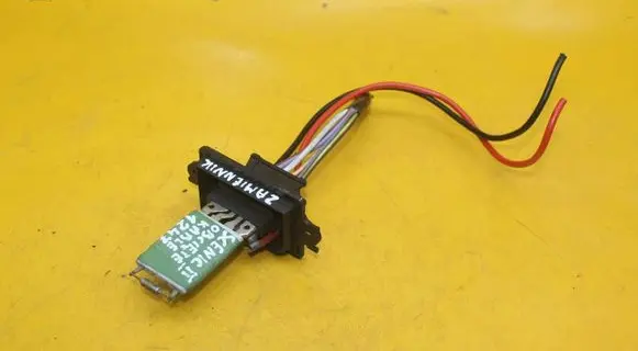 Heater blower motor/fan resistor