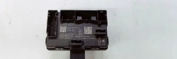 Audi A4 S4 B9 Door control unit/module 8W0959593H