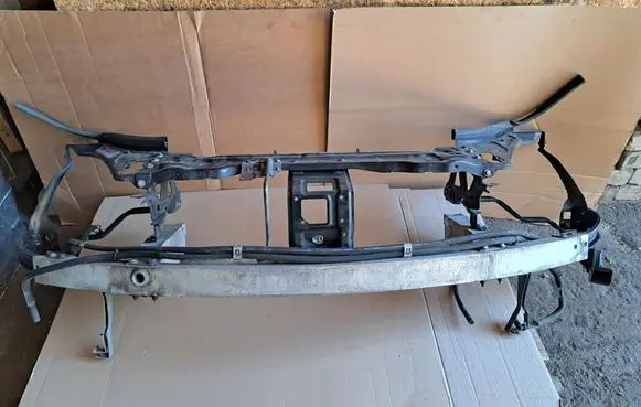 Mercedes-Benz E C207 W207 Radiator support slam panel 207620024 A2076200228