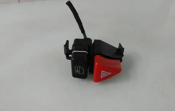 Mercedes-Benz Vaneo W414 Hazard light switch A1688201210