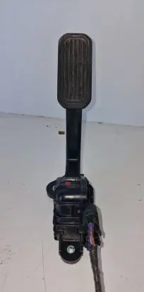Toyota Land Cruiser (J120) Accelerator throttle pedal 7812060350 1988003020 08F273338B3