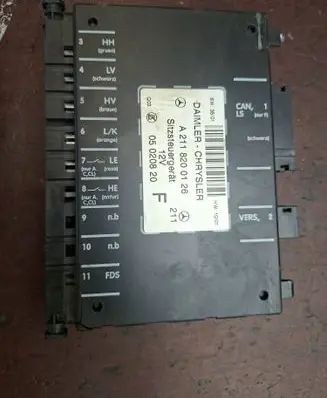 Mercedes-Benz E W211 Seat control module A2118200126 05020820