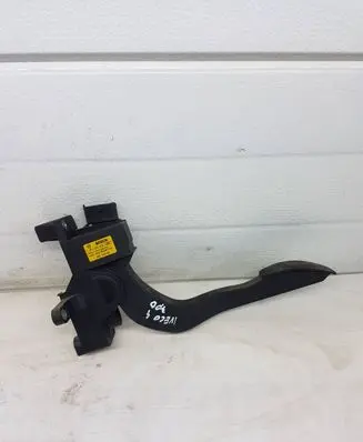 Iveco Daily 4th gen Accelerator throttle pedal 0281002632 504061734
