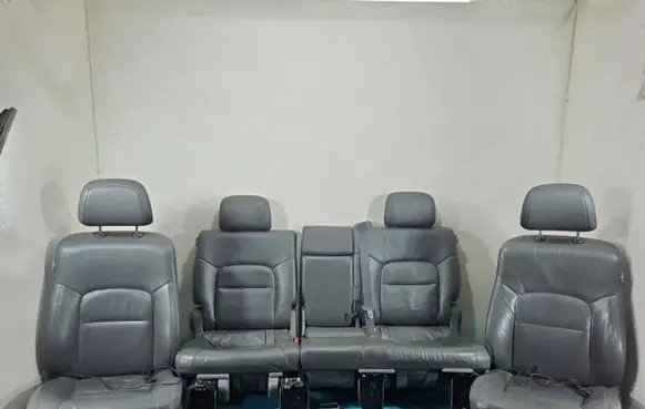 Seat set