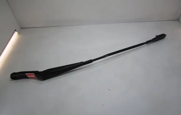 Audi TT TTS Mk2 Front wiper blade arm 8J1955408A