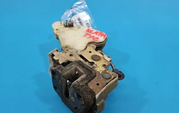 Suzuki Grand Vitara II Tailgate/trunk/boot lock/catch/latch 8055265J00 IMPRK1609752
