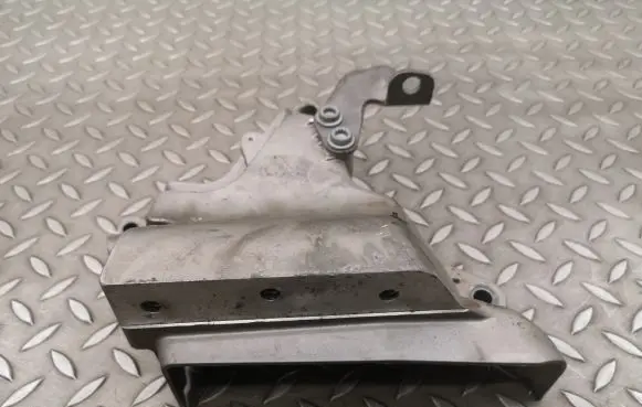 Audi A1 Engine mounting bracket 04E199275F