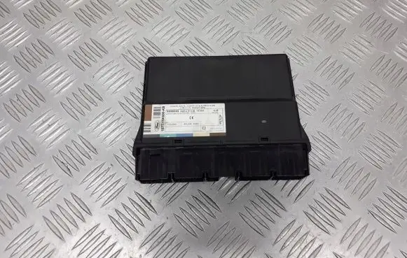 Ford Mondeo Mk III Central body control module 1S7T-15K600-KB