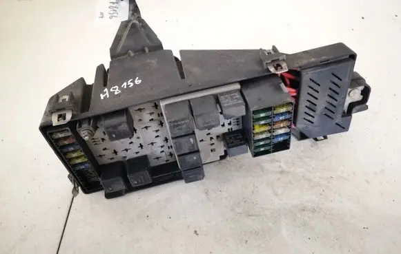 Volvo S80 Fuse box set 9441542