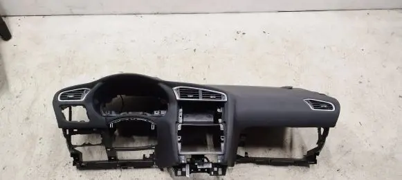Citroen C4 II Dashboard 96765874