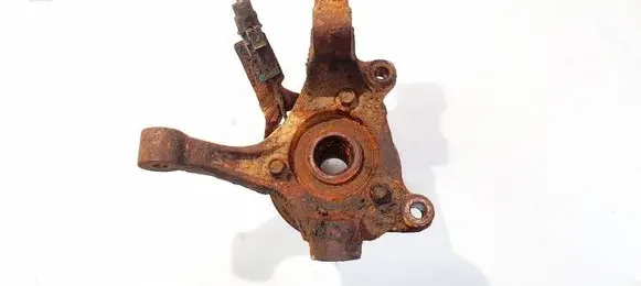 Front wheel hub