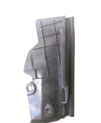 Hyundai Santa Fe Other engine bay part 841692W000