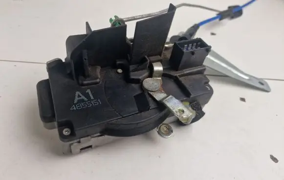 Saab 9-5 Front door lock 4855151