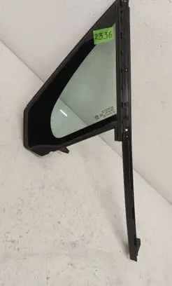 Peugeot 2008 I Front door vent window glass four-door 9801476080