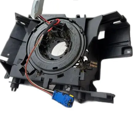 Renault Clio III Tailgate/trunk/boot open switch