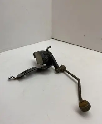 Audi A6 S6 C6 4F Front air suspension height level sensor 4E0907503C