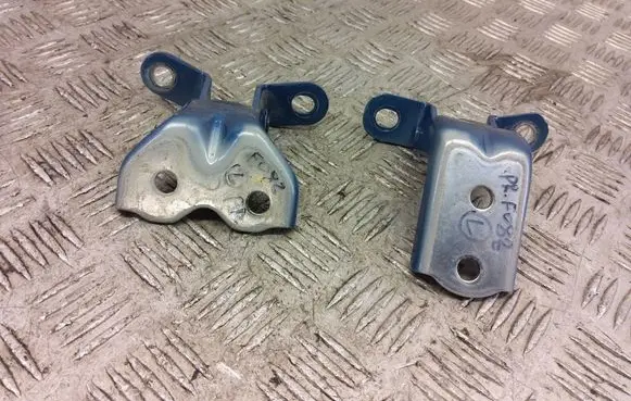 Hyundai Bayon Front door hinge set 