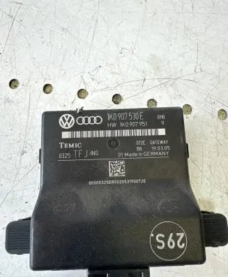 Volkswagen Golf Plus Gateway control module 1K0907530E 1K0907951