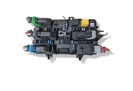 Opel Astra H Fuse module 5DK00866933 13222173