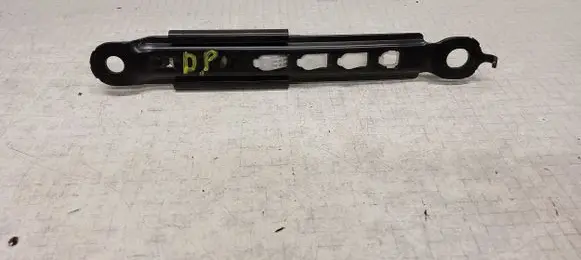 Toyota Verso Seat belt adjustment rail E563003 E563001