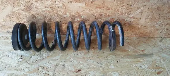 Hyundai i40 Rear coil spring