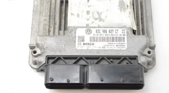 Volkswagen Golf VI Engine control unit/module 03C906027CT