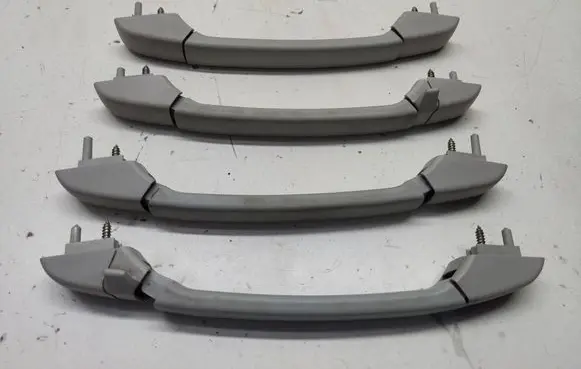 BMW 3 E46 A set of handles for the ceiling 8231323 8231321 8231324