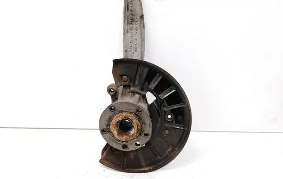 Audi Q7 4L Front wheel hub spindle knuckle 7P6407245A
