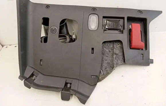 Mercedes-Benz GLE (W166 - C292) Dashboard lower bottom trim panel A1666803607