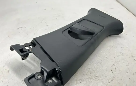 Ford Escape IV (B) pillar trim (top) LJ6BS243A33AEW LJ6BS24583AJW